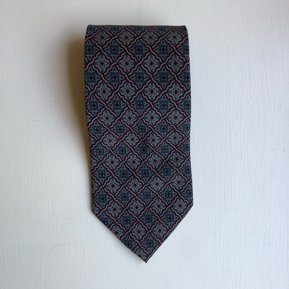 Barney’s Patterned Tie